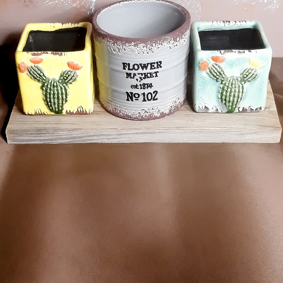 ADORABLE Miniature Clay Pots - Picture 1 of 4
